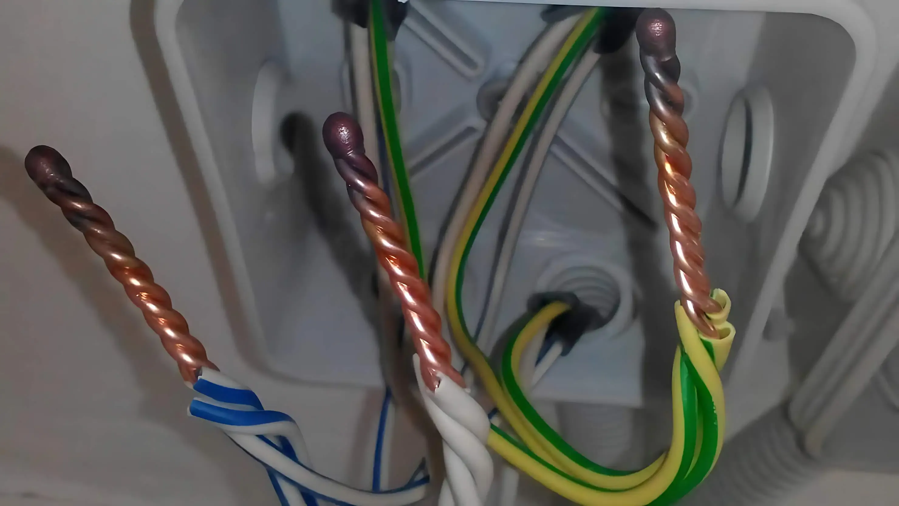 Как по цвету провода определить его назначение - фото 4